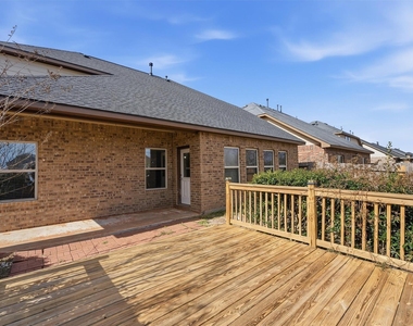 719 Longstreet Drive - Photo Thumbnail 31