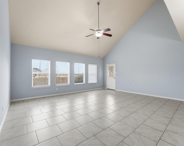 719 Longstreet Drive - Photo Thumbnail 2