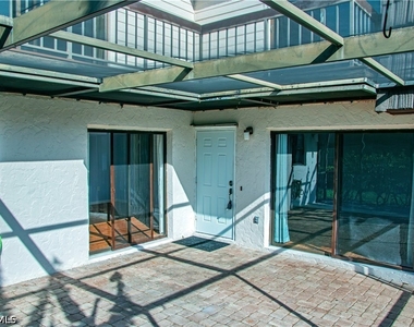 148 Lake Point Ln - Photo Thumbnail 4