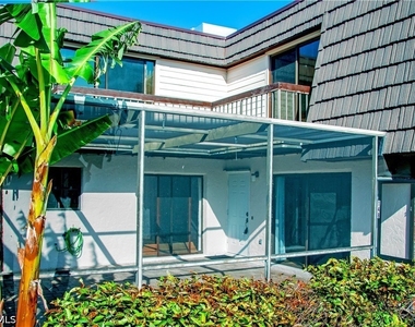 148 Lake Point Ln - Photo Thumbnail 2