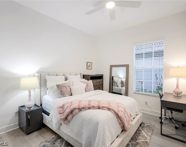 16188 Parque Ln - Photo Thumbnail 20