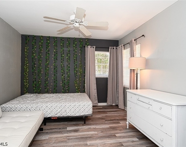 5125 Cedar Springs Drive - Photo Thumbnail 15
