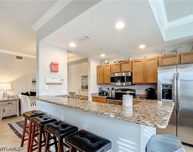 9715 Acqua Court - Photo Thumbnail 22