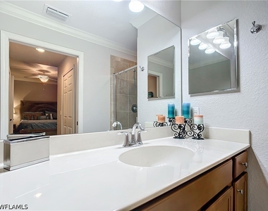 9715 Acqua Court - Photo Thumbnail 32