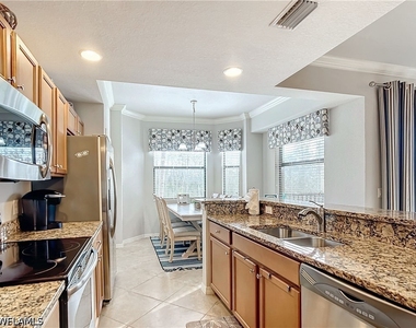 9715 Acqua Court - Photo Thumbnail 11