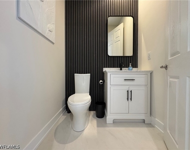 12667 Biscayne Court - Photo Thumbnail 13