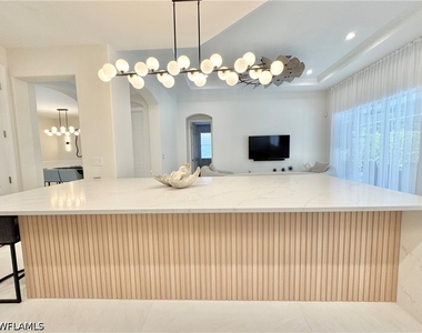 12667 Biscayne Court - Photo Thumbnail 17