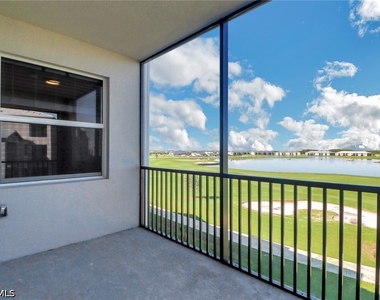 5749 Double Eagle Cir - Photo Thumbnail 2