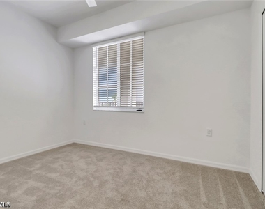 5749 Double Eagle Cir - Photo Thumbnail 19