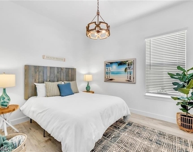 8911 Cappello Court - Photo Thumbnail 16