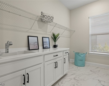 15429 Turin Drive - Photo Thumbnail 28