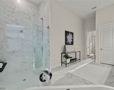 15429 Turin Drive - Photo Thumbnail 23