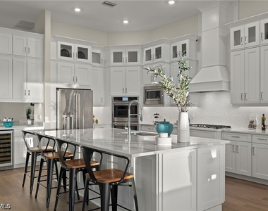 15429 Turin Drive - Photo Thumbnail 14
