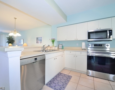 4960 Deerfield Way - Photo Thumbnail 7