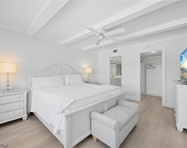 3443 Gulf Shore Boulevard N - Photo Thumbnail 12
