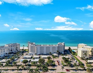 3443 Gulf Shore Boulevard N - Photo Thumbnail 23
