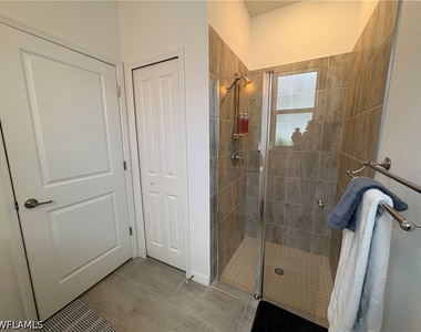 2458 Orchard Street - Photo Thumbnail 38