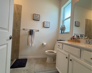 2458 Orchard Street - Photo Thumbnail 37