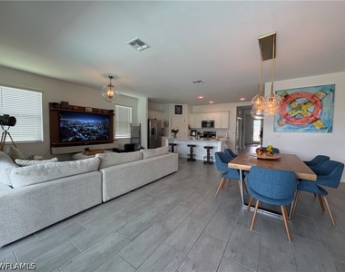 2458 Orchard Street - Photo Thumbnail 20