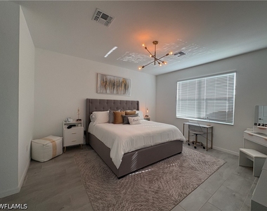 2458 Orchard Street - Photo Thumbnail 23