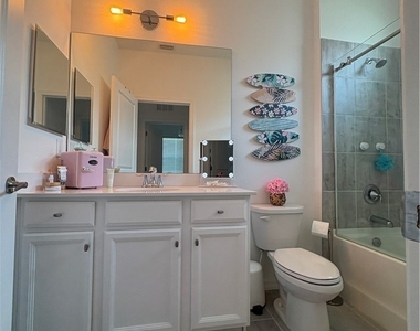 2458 Orchard Street - Photo Thumbnail 33
