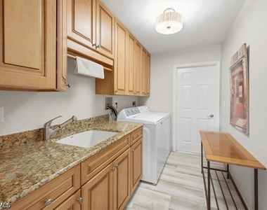 9874 Campbell Circle - Photo Thumbnail 14