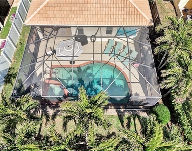 684 98th Avenue N - Photo Thumbnail 24