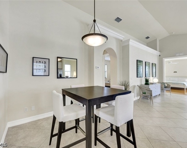 684 98th Avenue N - Photo Thumbnail 8