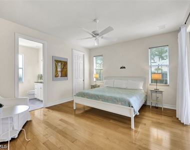 684 98th Avenue N - Photo Thumbnail 25