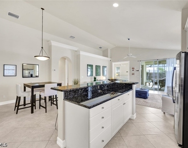 684 98th Avenue N - Photo Thumbnail 10