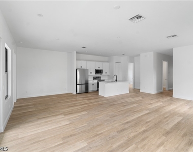 837 91st Avenue N - Photo Thumbnail 18