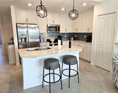 5807 Double Eagle Circle - Photo Thumbnail 7