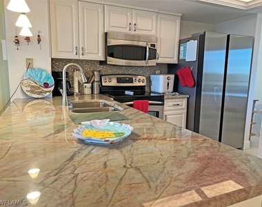 15191 Cedarwood Lane - Photo Thumbnail 9