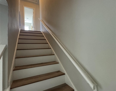 3818 Willow Springs Lane - Photo Thumbnail 5