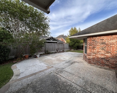21806 Silverpeak Court - Photo Thumbnail 19