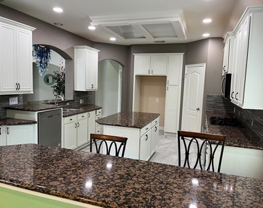 21806 Silverpeak Court - Photo Thumbnail 7