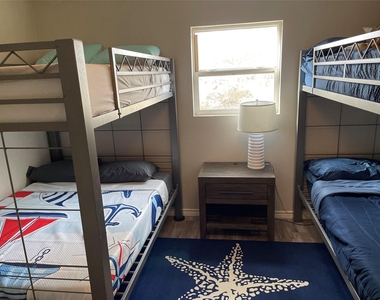 1016 Hardee Street - Photo Thumbnail 6