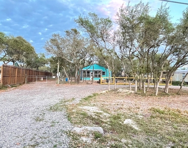 1016 Hardee Street - Photo Thumbnail 1