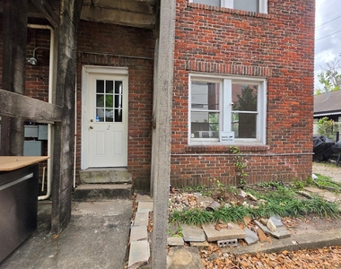 1226 W Gray Street - Photo Thumbnail 13