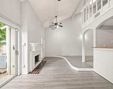 7119 Brendam Lane - Photo Thumbnail 10