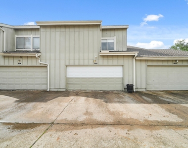 7119 Brendam Lane - Photo Thumbnail 9