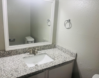 6200 W Tidwell Road - Photo Thumbnail 6