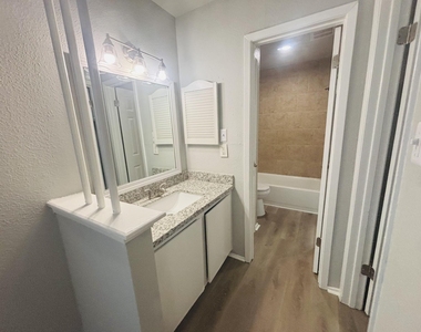 6200 W Tidwell Road - Photo Thumbnail 18