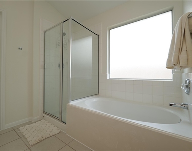1203 Lavender Shade Court - Photo Thumbnail 26