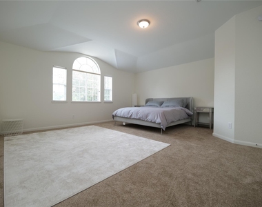 1203 Lavender Shade Court - Photo Thumbnail 23