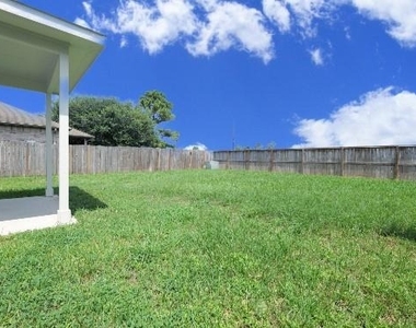1203 Lavender Shade Court - Photo Thumbnail 37