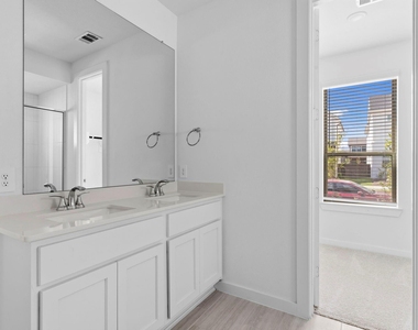 3353 City Heart Ave - Photo Thumbnail 8