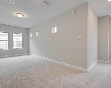 10707 Deer Path Drive - Photo Thumbnail 33