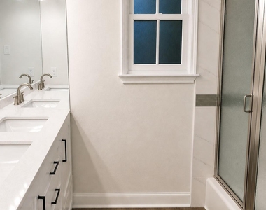 12913 Trail Hollow Drive - Photo Thumbnail 18