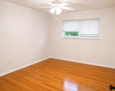 12913 Trail Hollow Drive - Photo Thumbnail 22